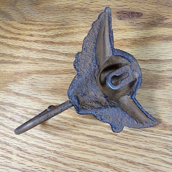 Vintage Old World Cast Iron Angel Cherub Wall Hanger Hook Indoor/Outdoor - Picture 8 of 9